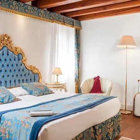 Master Venice Apartments-3